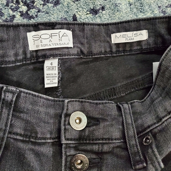 SOFIA Jeans High Rise Flared Jeans - Picture 11 of 11